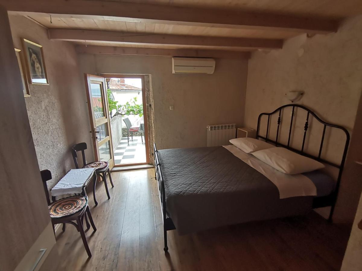 Apartmani Puric Malinska Bagian luar foto